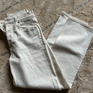 Aritzia Denim Forum Women’s High Rise Arlo Jeans in Cream